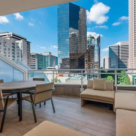 Ac Hotel By Marriott Charlotte City Center-2