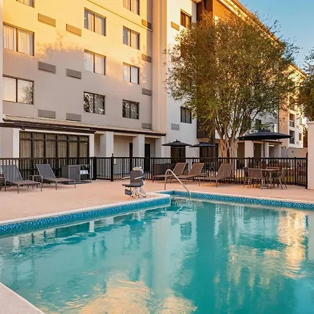 Courtyard By Marriott Laredo-3