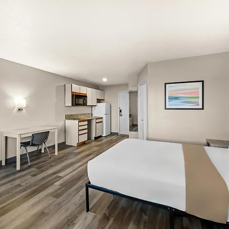 Birch Hill Suites Columbia-3