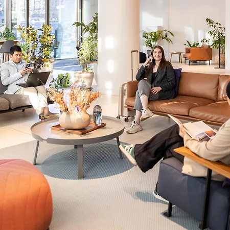 PREMIER SUITES Rotterdam-2