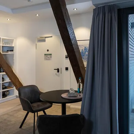Wertschätzer Hotel - Krumme Str-2
