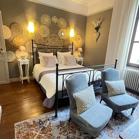 Maison d'hôtes et gîtes La Chouannerie-3