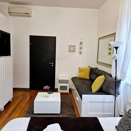 Beach City Pearls Apartments-3