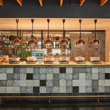 Rydges Australia Square-2