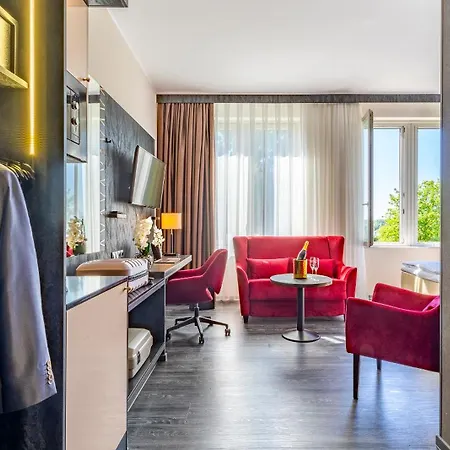 PLAZA Schwerin; Sure Hotel Collection by Best Western-3