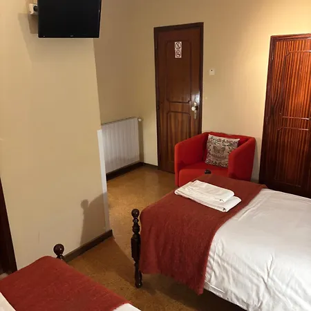 Chalet Relogio Guesthouse-3