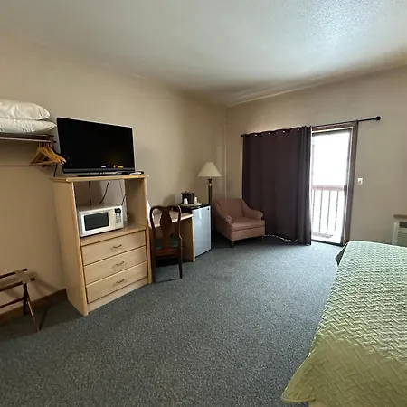 Timber Lodge Inn-3