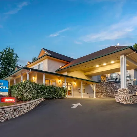 Best Western Cedar Inn & Suites-2