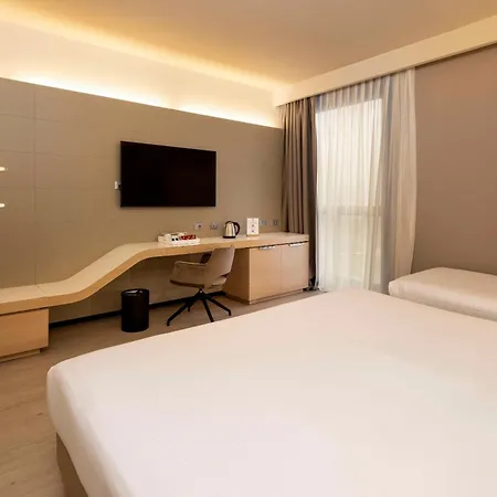 Best Western Plus Tower Hotel Bologna-3