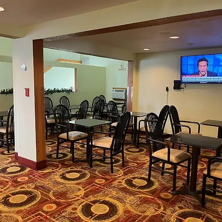 Days Inn By Wyndham Fort Dodge-2