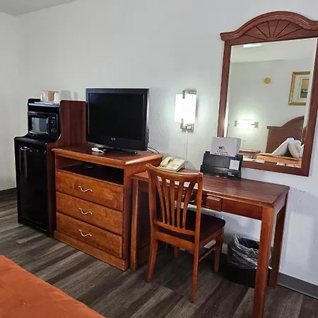 Travel Inn & Suite-2