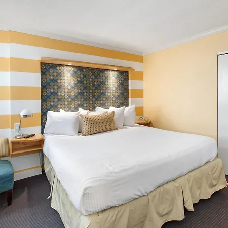 Pan American Oceanfront Hotel-2