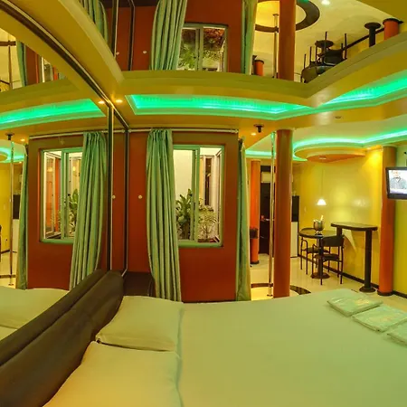 Motel Aquarius (Adults Only)-3