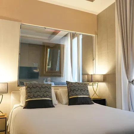 Corso Boutique Luxury Rooms-3