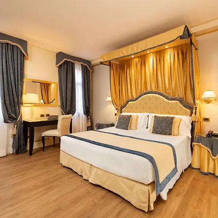 Hotel A La Commedia-3