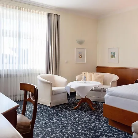 Romantik Hotel Goldener Karpfen-3