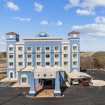 Days Inn By Wyndham Salado-3