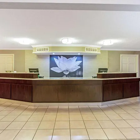 La Quinta Inn By Wyndham And Conference Center San Angelo-3