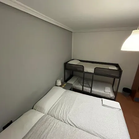 Roomin Hostel-2