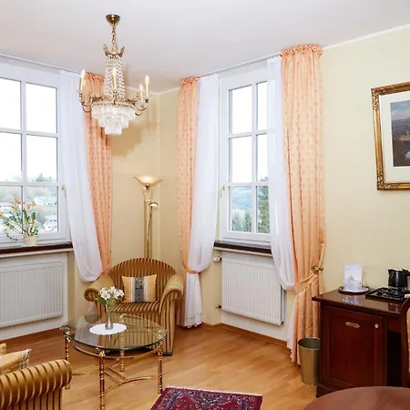Schloßhotel Kurfürstliches Amtshaus Dauner Burg-3