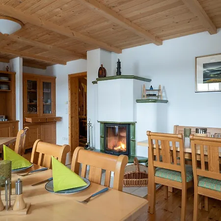 Ferienanlage Zum Silberstollen 2 Häuser am Berg Polderhof und Weißeritzhütte-2