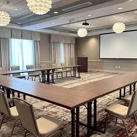 Hilton Garden Inn Olathe-3