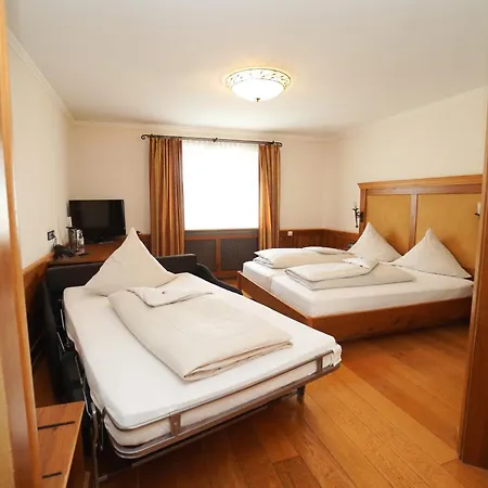 Hotel Hirsch-2