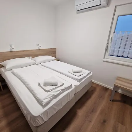Pocitniski Dom Portoroz / Portoroz Holiday Home-3