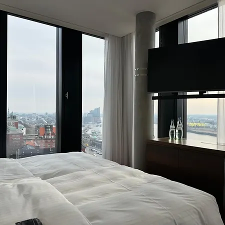 Empire Riverside Hotel-3