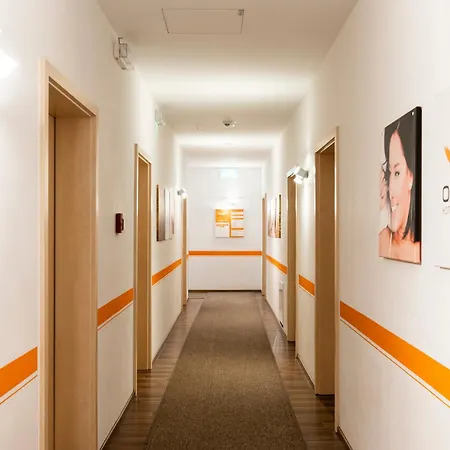 Orange Hotel und Apartments-2