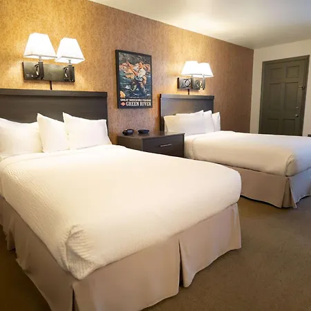 The Yankee Inn-3