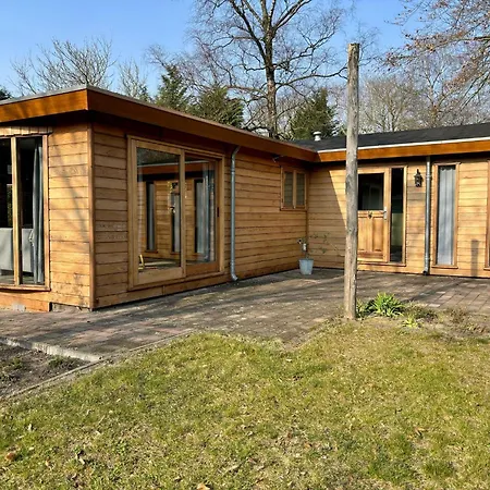 Bungalowpark Het Verscholen Dorp-2