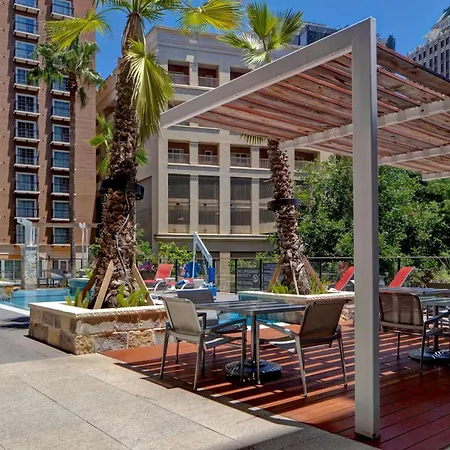 Hampton Inn & Suites On The San Antonio Riverwalk-2
