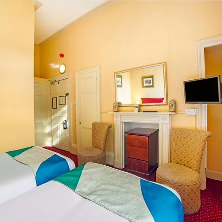 Oyo Bailbrook Lodge, Bath-2