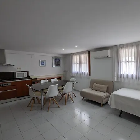 Hotel Capri-2