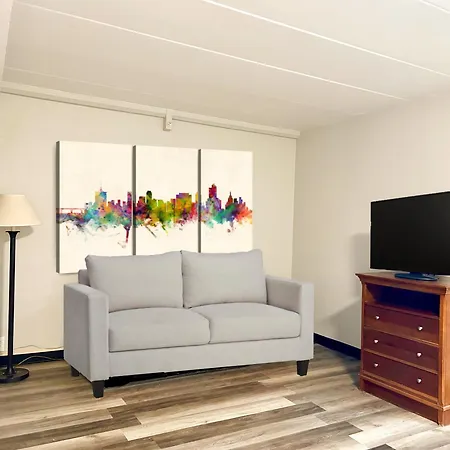 Tulsa Square Hotel Central, I-44 By Oyo-3
