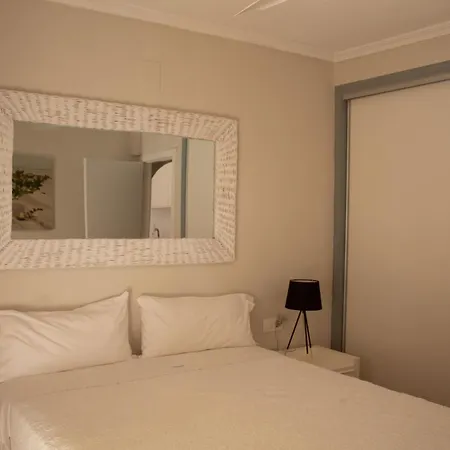 Mr Hotelet De La Racona & Apartments-2