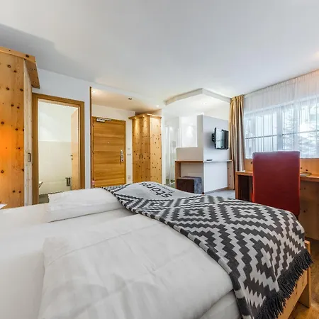 Hotel Stoeres - Active Wellbeing-3