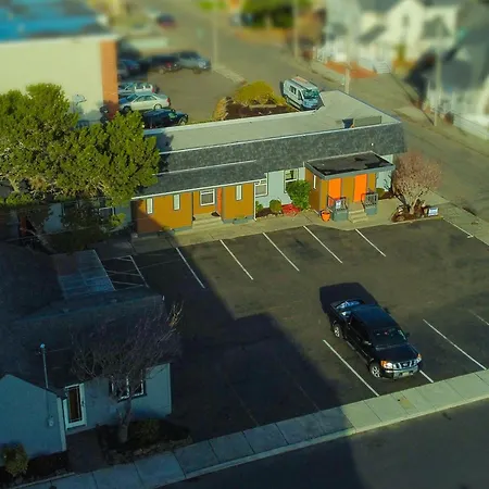 City Centre Motel By Oyo-3
