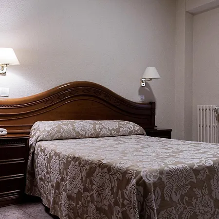 Hotel Riviera-2