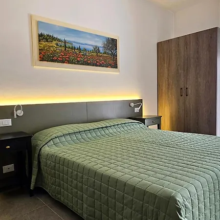 Hotel Marina-2