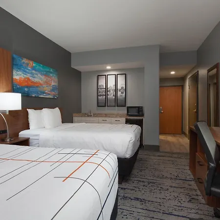 La Quinta By Wyndham St. Petersburg Northeast *Newly Renovated-3
