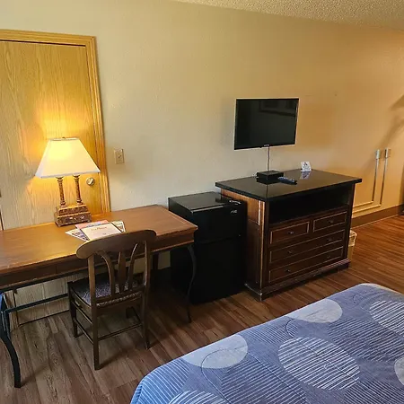 Broadway Inn Conference Center-2