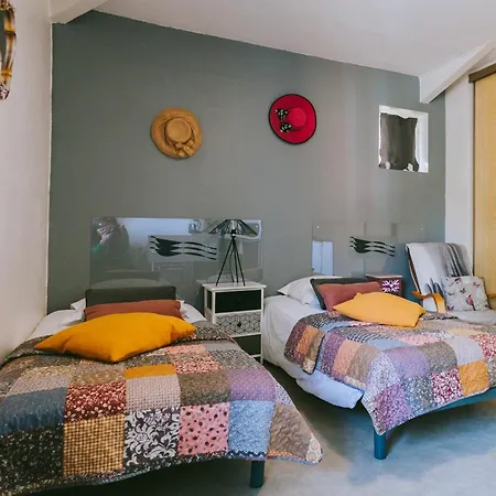 Hôtel Studios Les Acacias-2