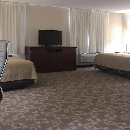 Quality Inn I-70 At Wanamaker-2