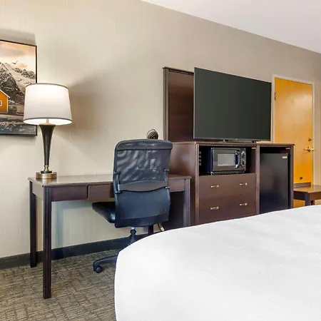 Best Western Plus Grant Creek Inn-2