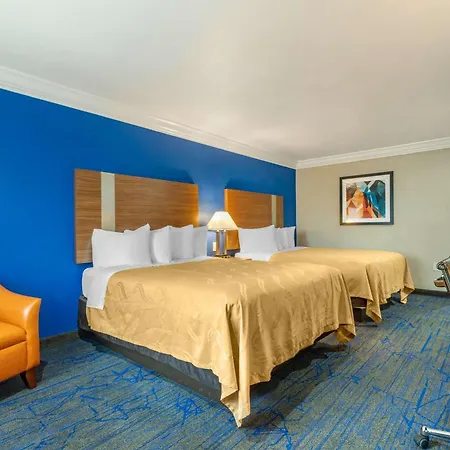 Quality Inn & Suites Vacaville-3