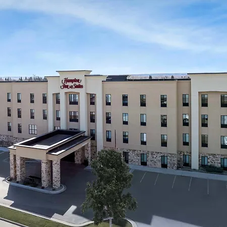 Hampton Inn & Suites Williston-3