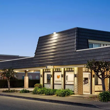 Super 8 By Wyndham Eureka-2