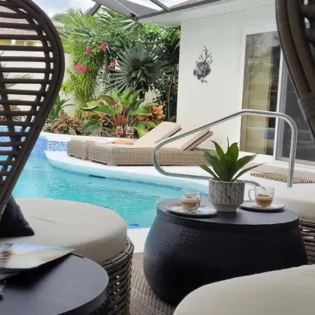 2 Private Cabanas With A Private Pool And Outdoor Kitchen-3